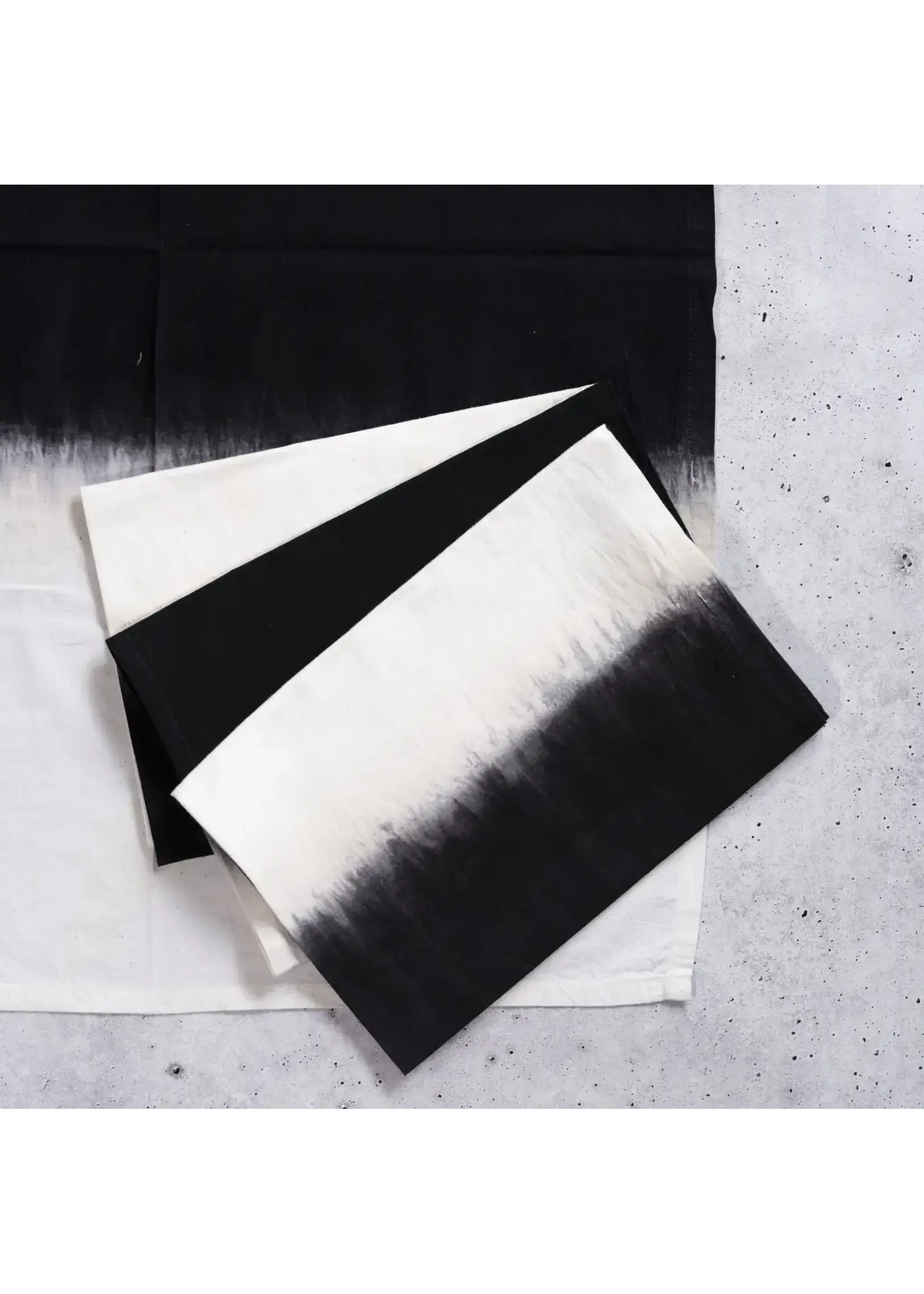 Sobremesa Black Ombré Shibori Cotton Dinner Napkin, Table Linens (set of 4)