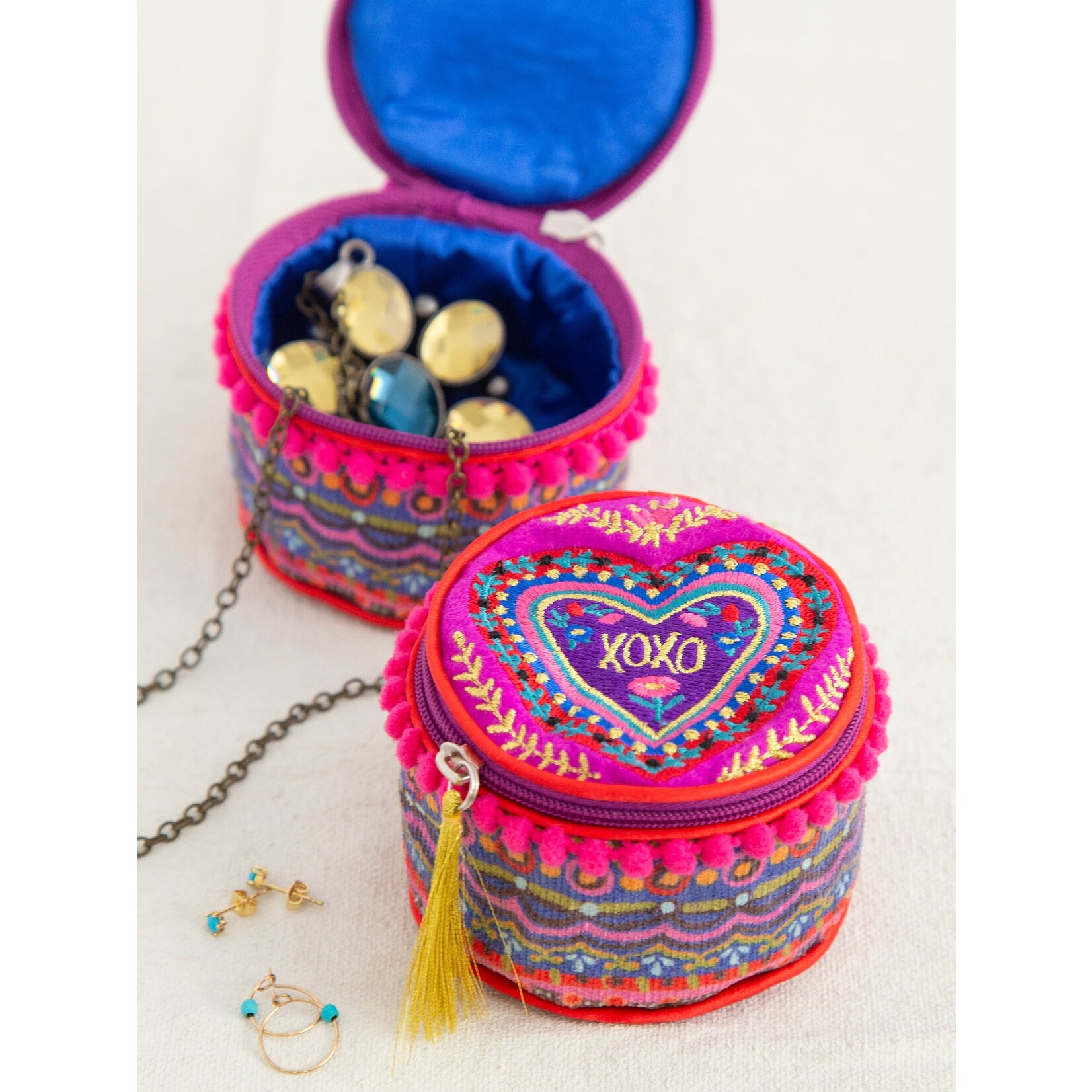 Natural Life Embroidered Jewelry Case