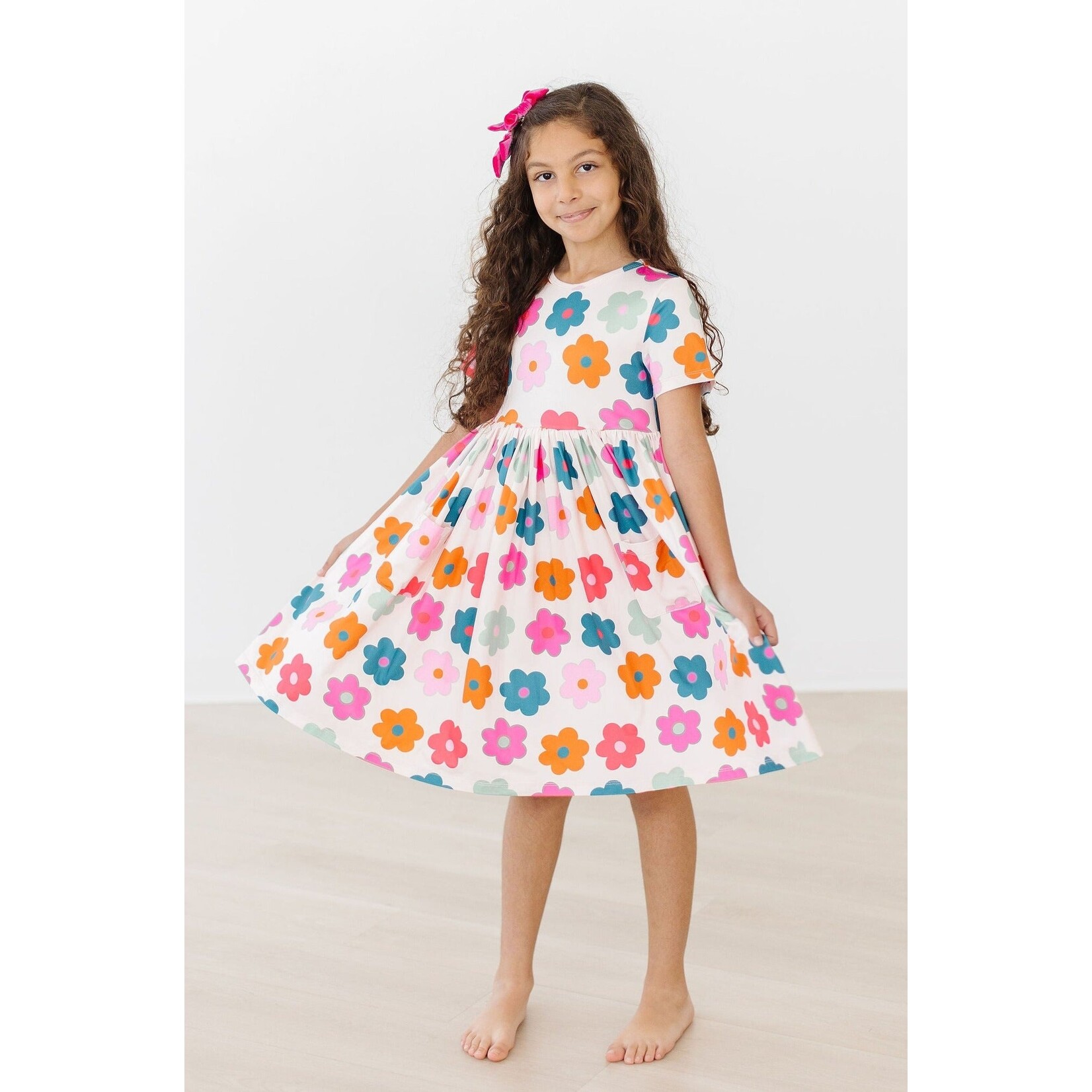 Mila & Rose Mila & Rose Retro Floral Short Sleeve Pocket Twirls Dress