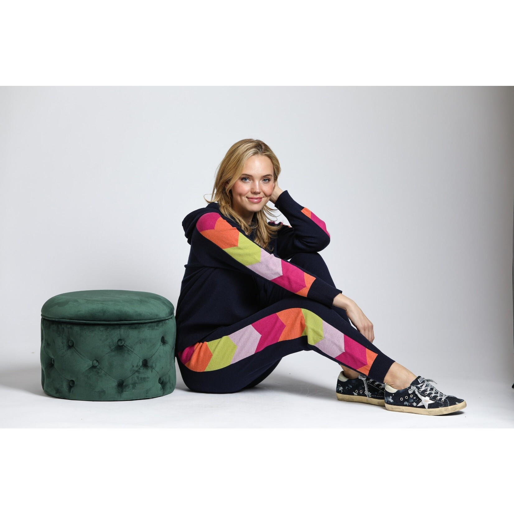 APNY APNY Jogger With Colorful Side Stripe