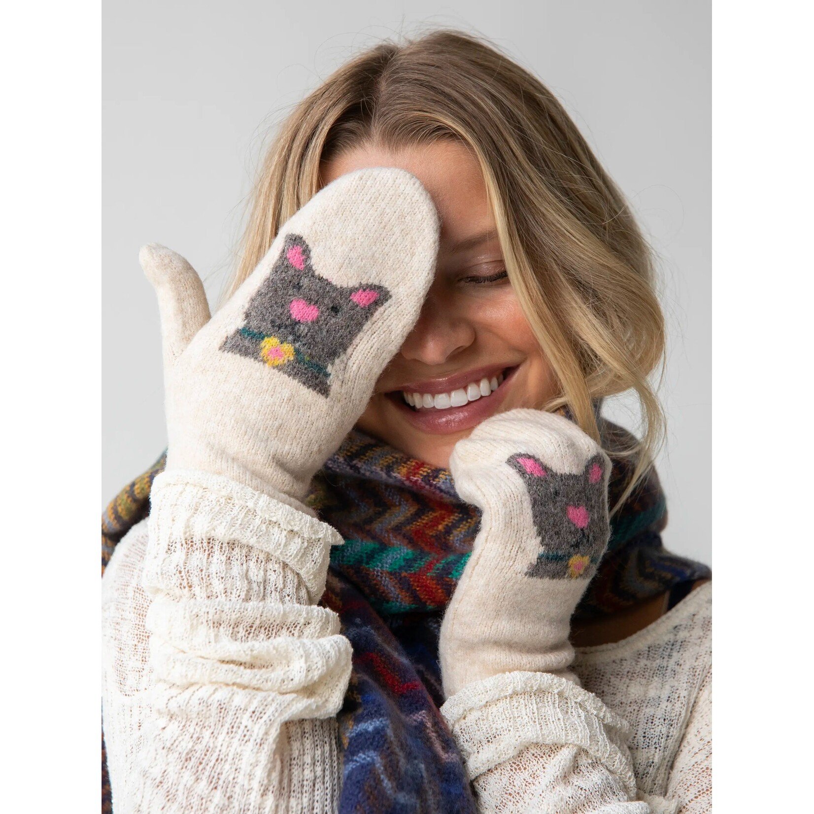 Natural Life Intarsia Mittens