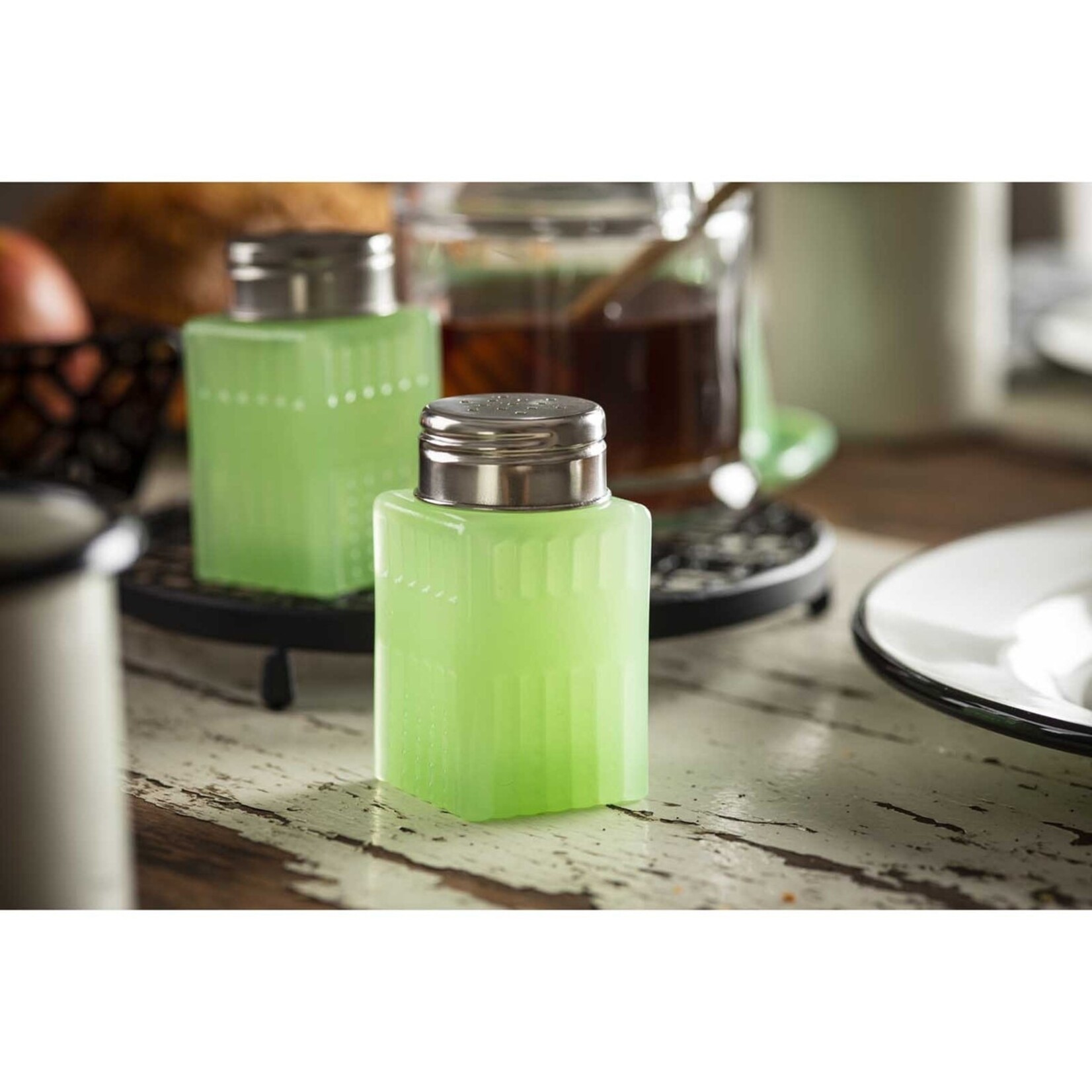 Tablecraft Jadeite Glass Collection 2 oz Salt & Pepper Shaker