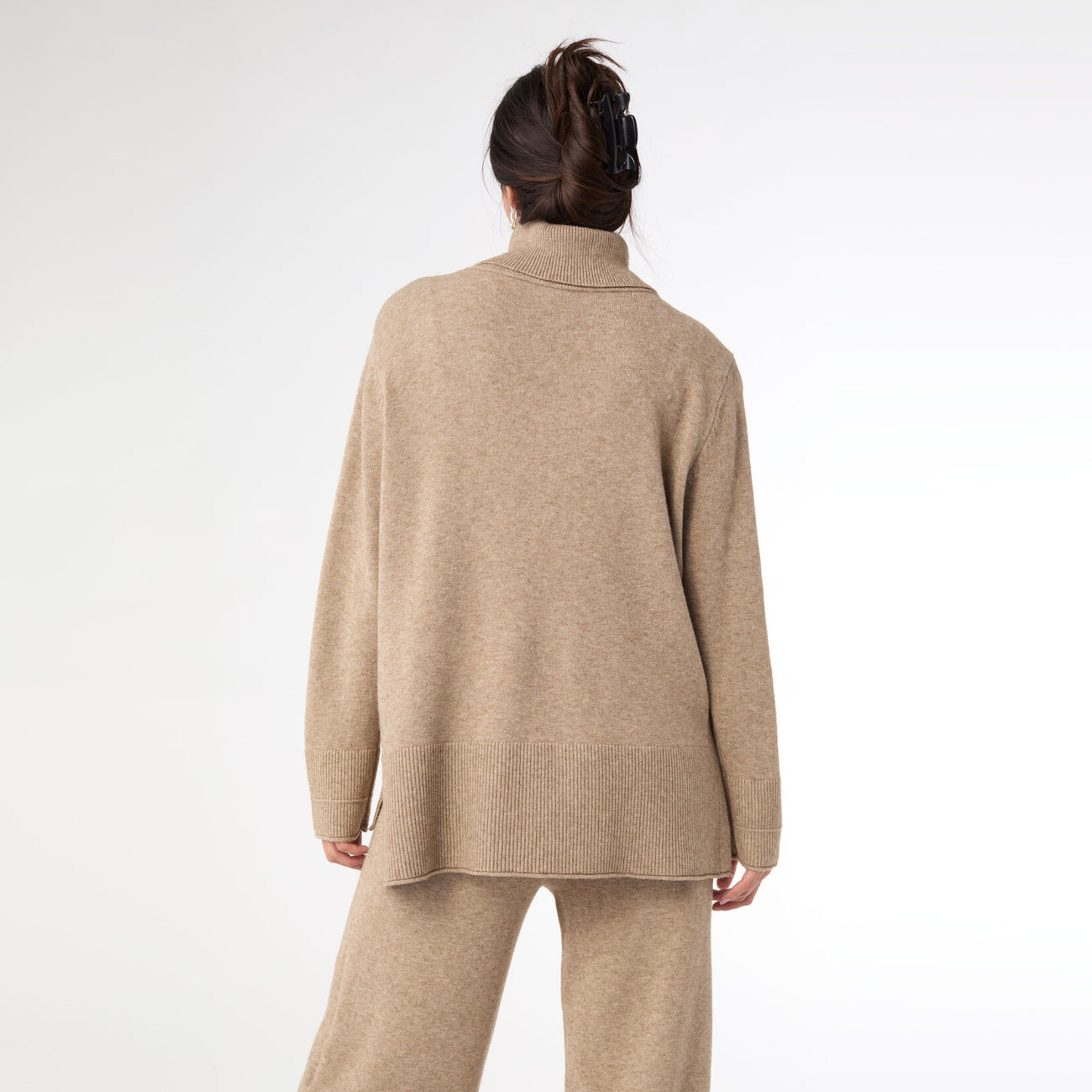 Coco+Carmen Heavenly-Luxe Cowl Neck with Rib Trim Detail