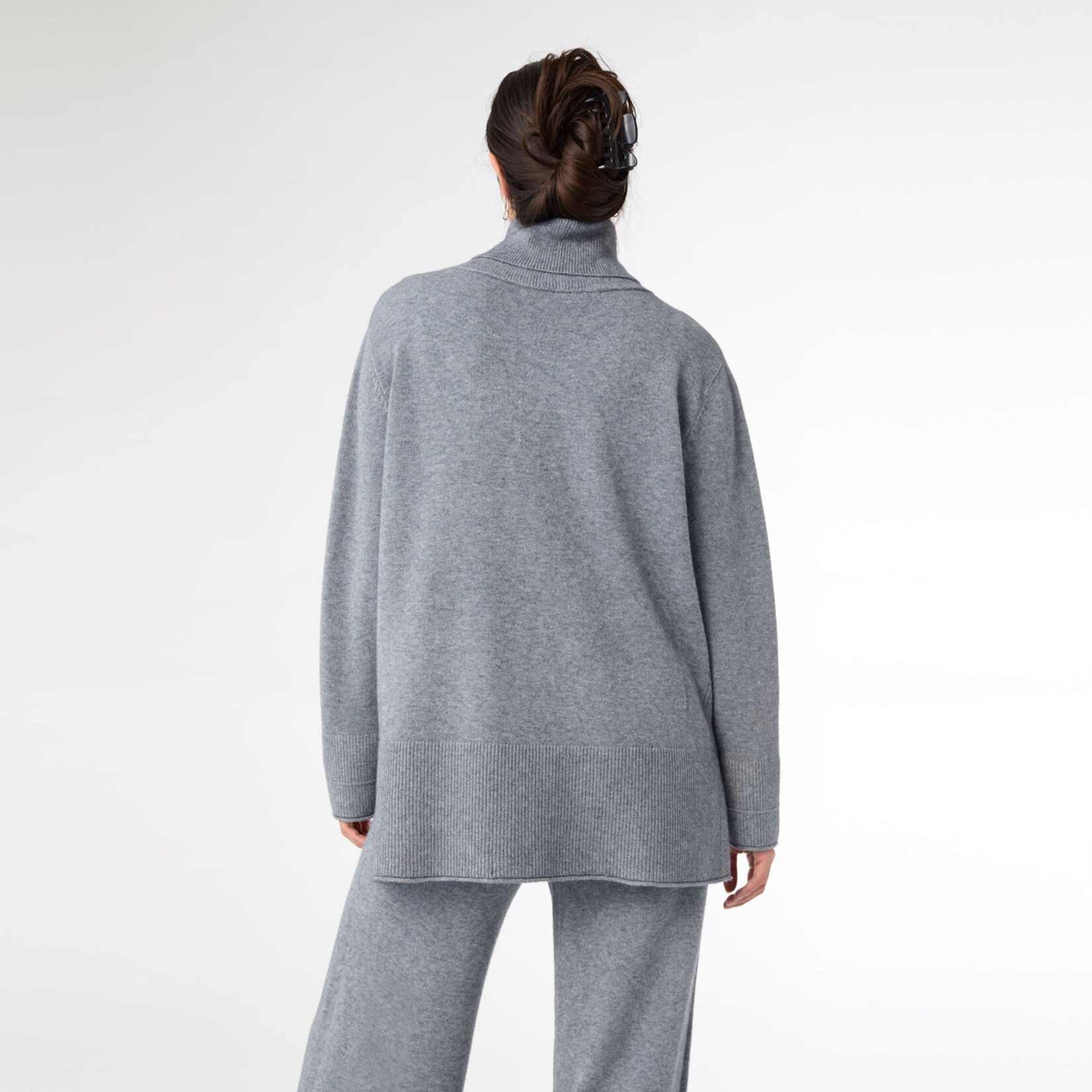 Coco+Carmen Heavenly-Luxe Cowl Neck with Rib Trim Detail