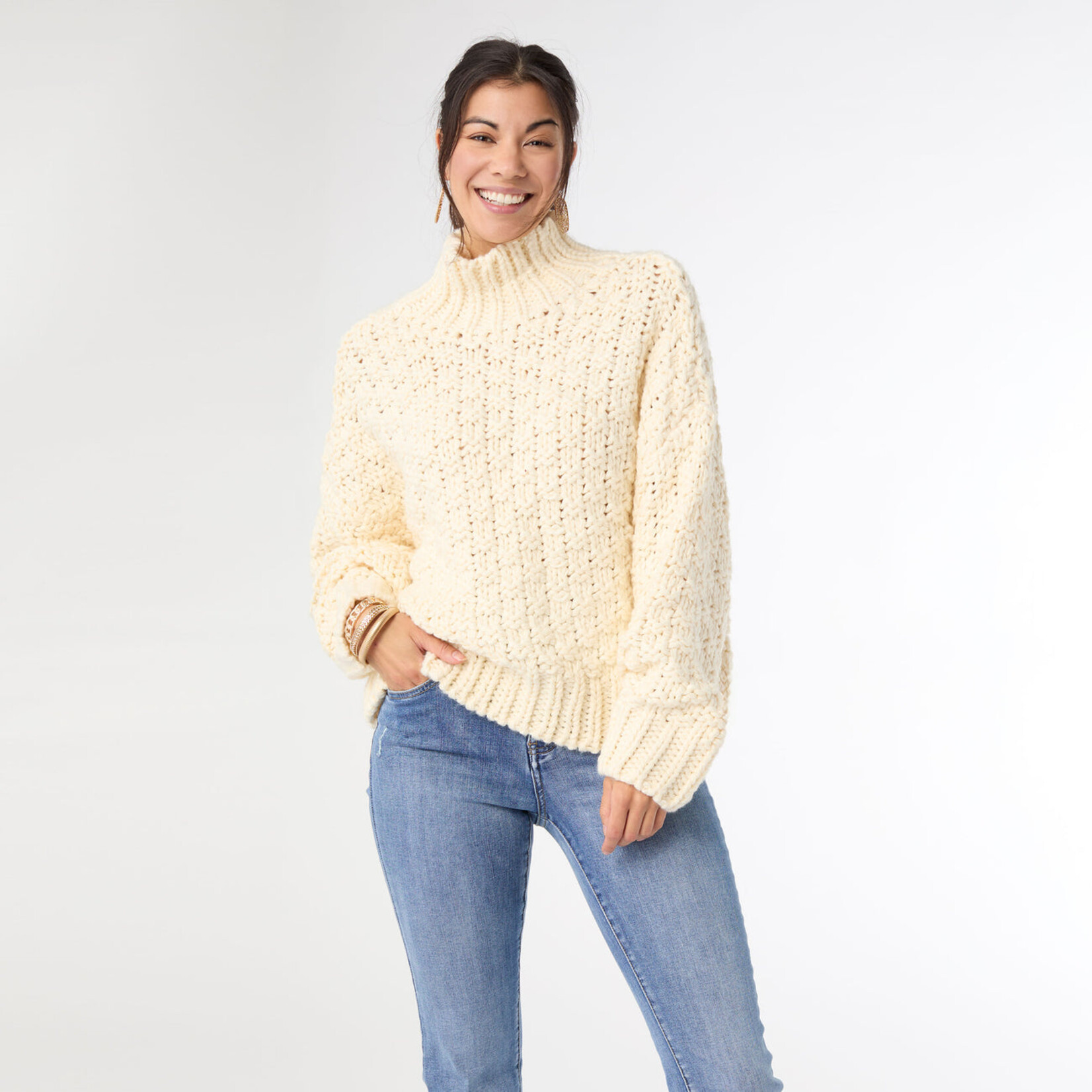 Coco+Carmen Ivory Kelok Chunky Loose Knit Sweater -S/M