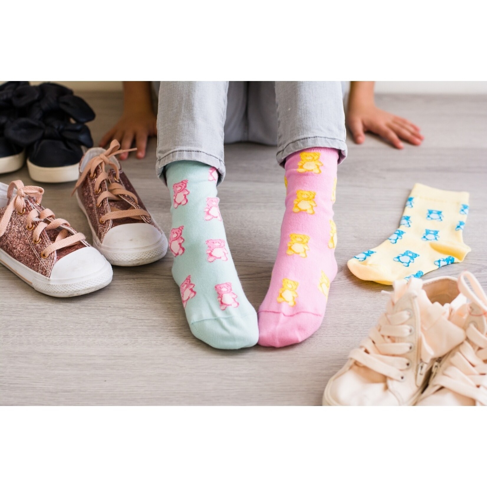 Friday Sock Company Kid’s Socks | Gummy Bears | Ages 8 – 12