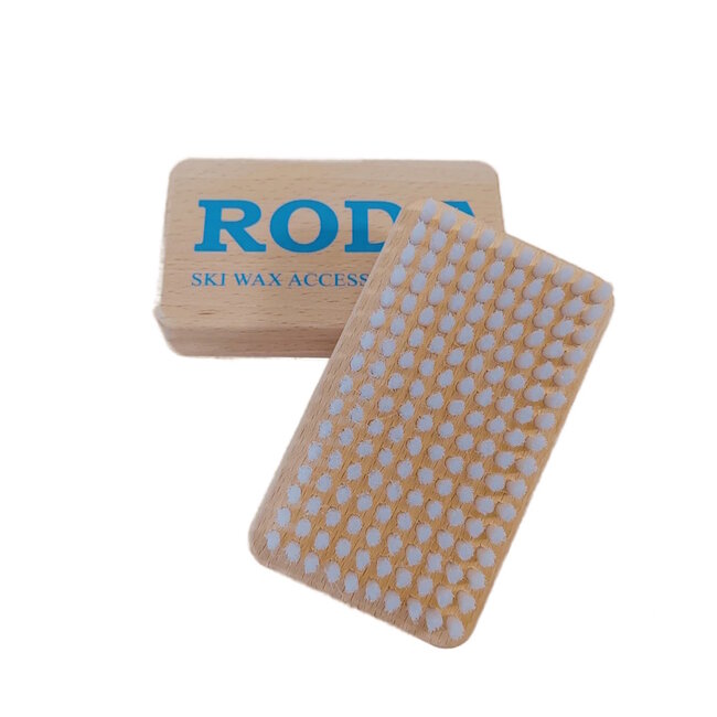 RODE BROSSE NYLON RIGIDE