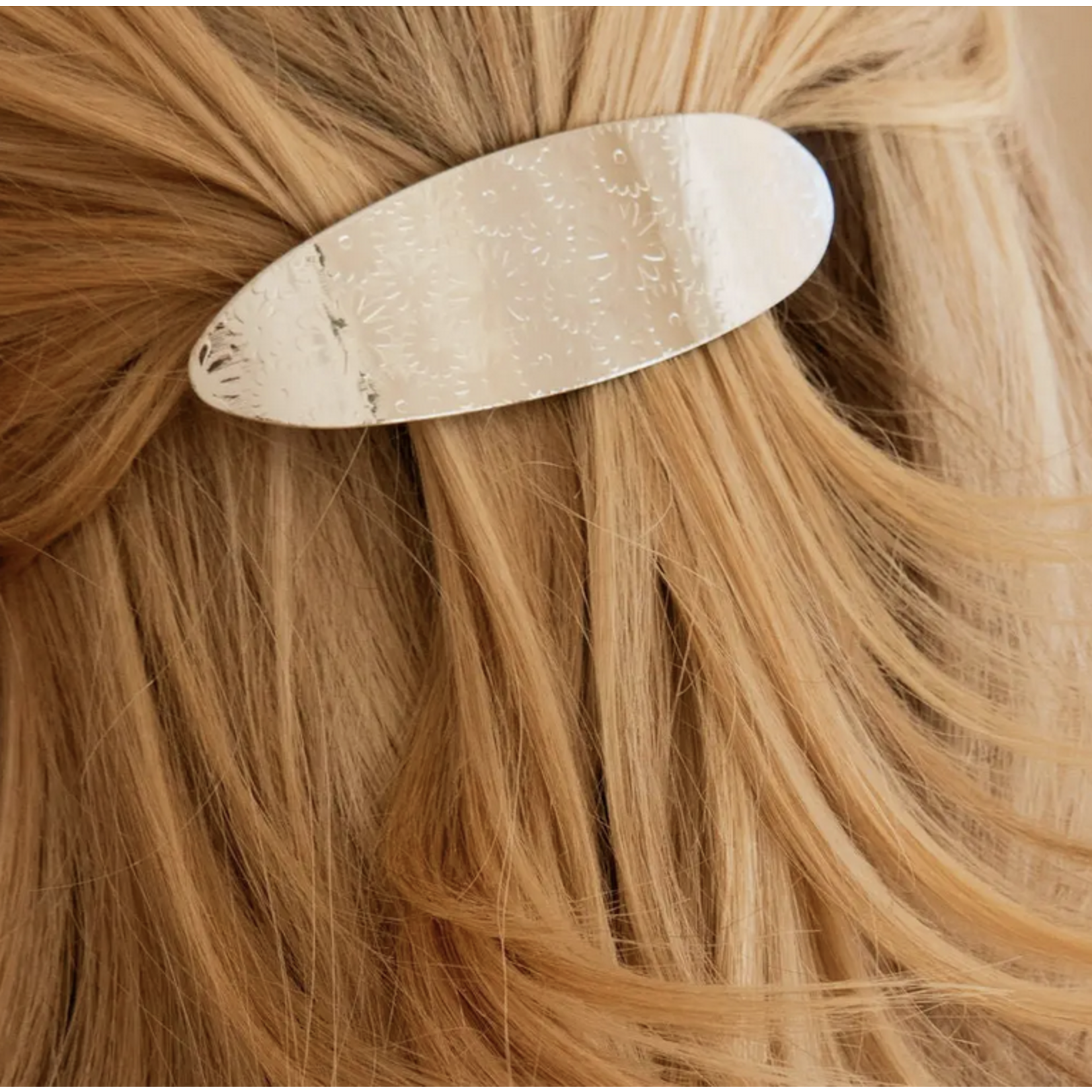 Shop ANDI Metal Daisy Barrette
