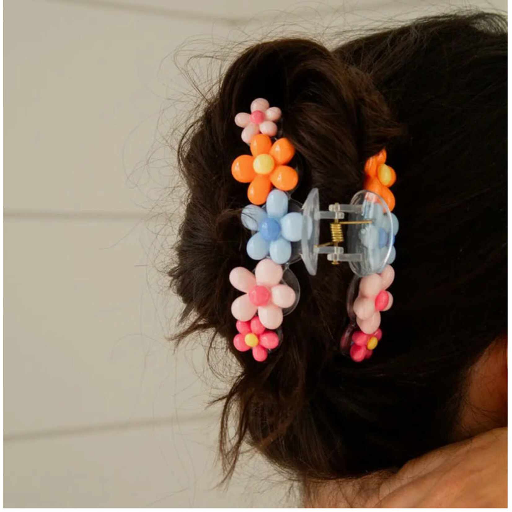 Shop ANDI Blooming Blossom Claw Clip