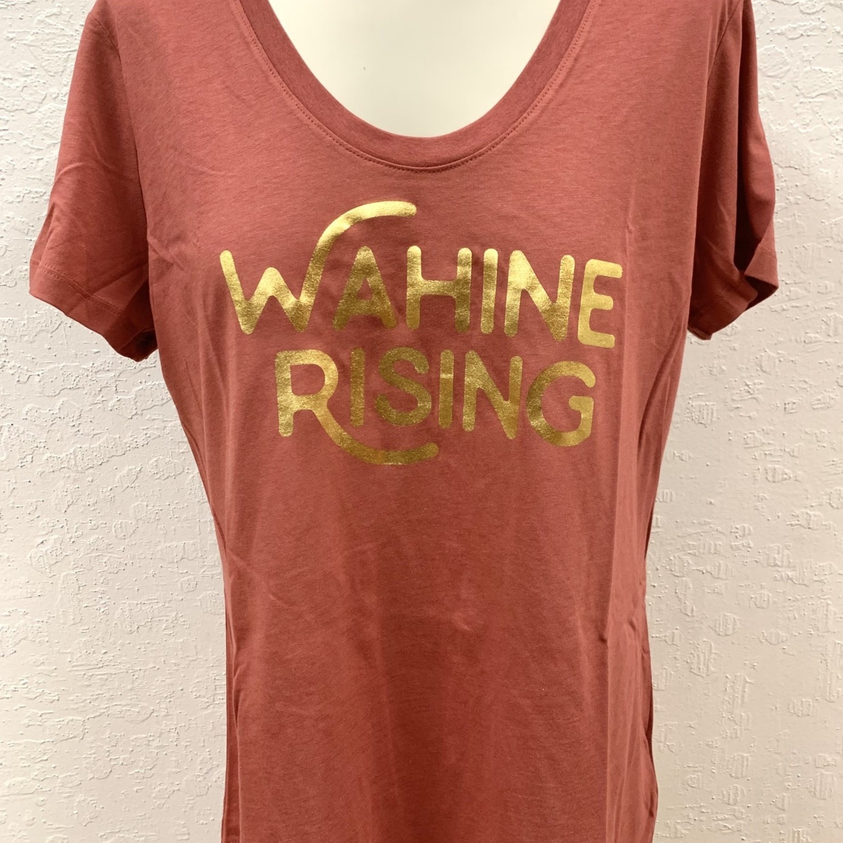 Wahine Rising Wahine Rising Scoop Neck Tshirt