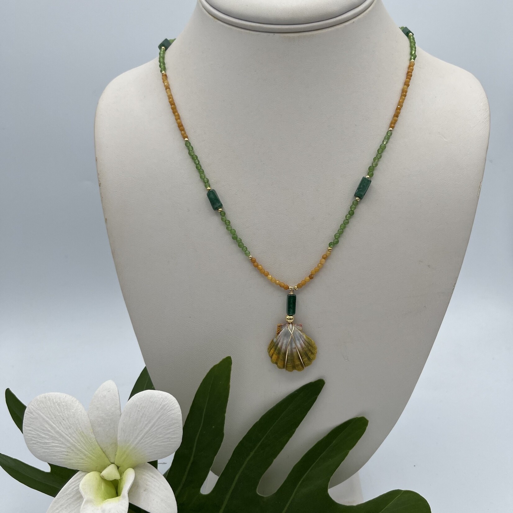 Shell Of A Life Moonrise Shell & Jade Opal Bead Necklace