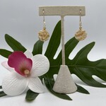 Shell Of A Life Baby Chevron Shell & Carved Pearl Earrings