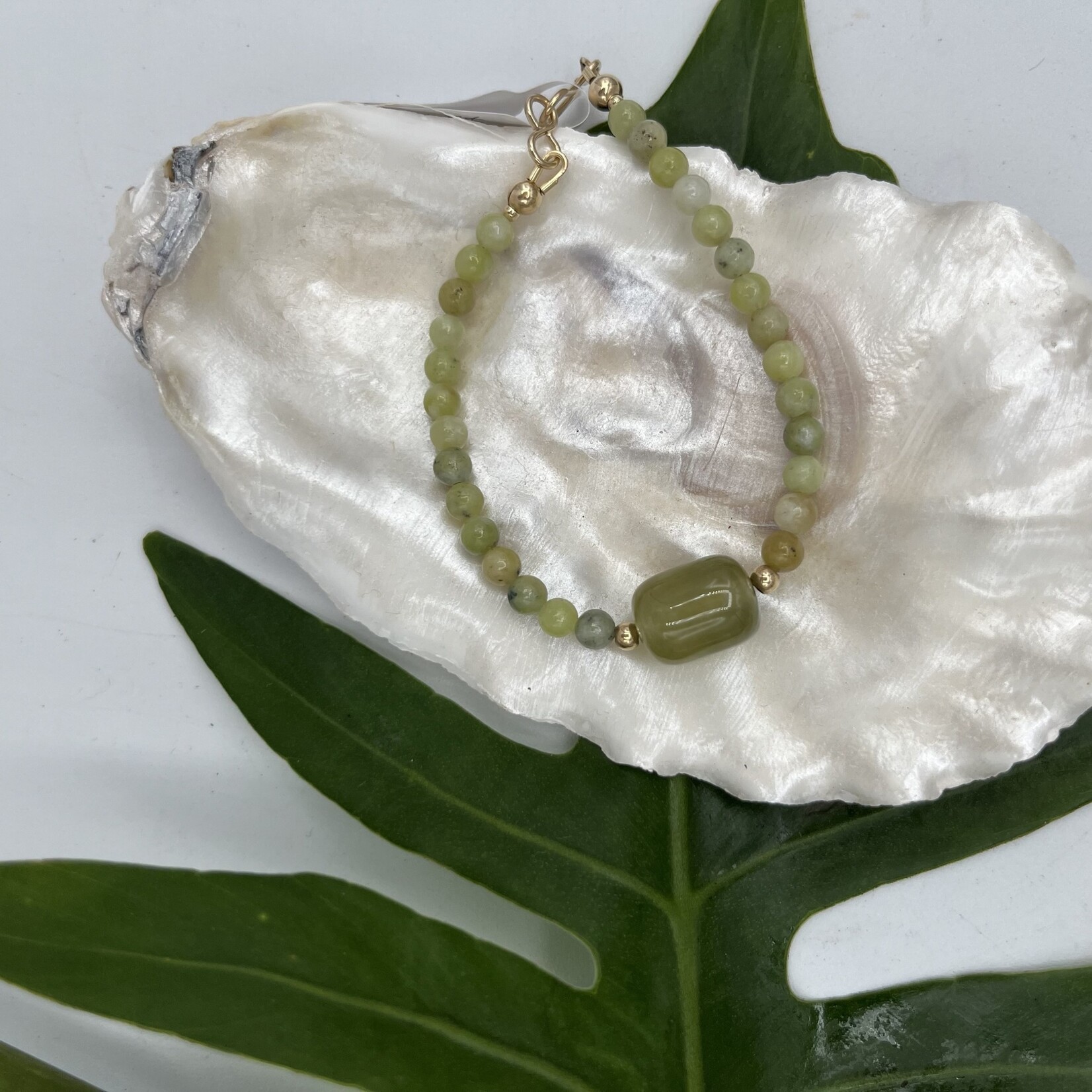 Shell Of A Life Jade Bead and Stone Bracelet