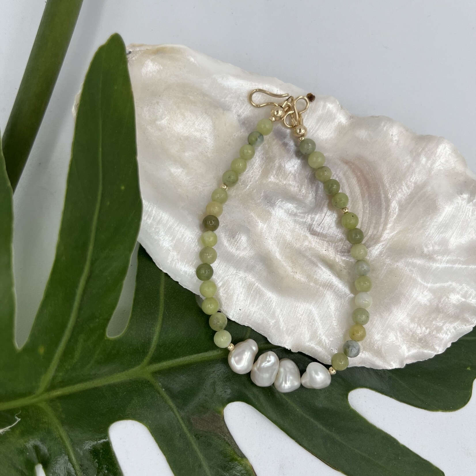 Shell Of A Life Jade & Pearl Bracelet