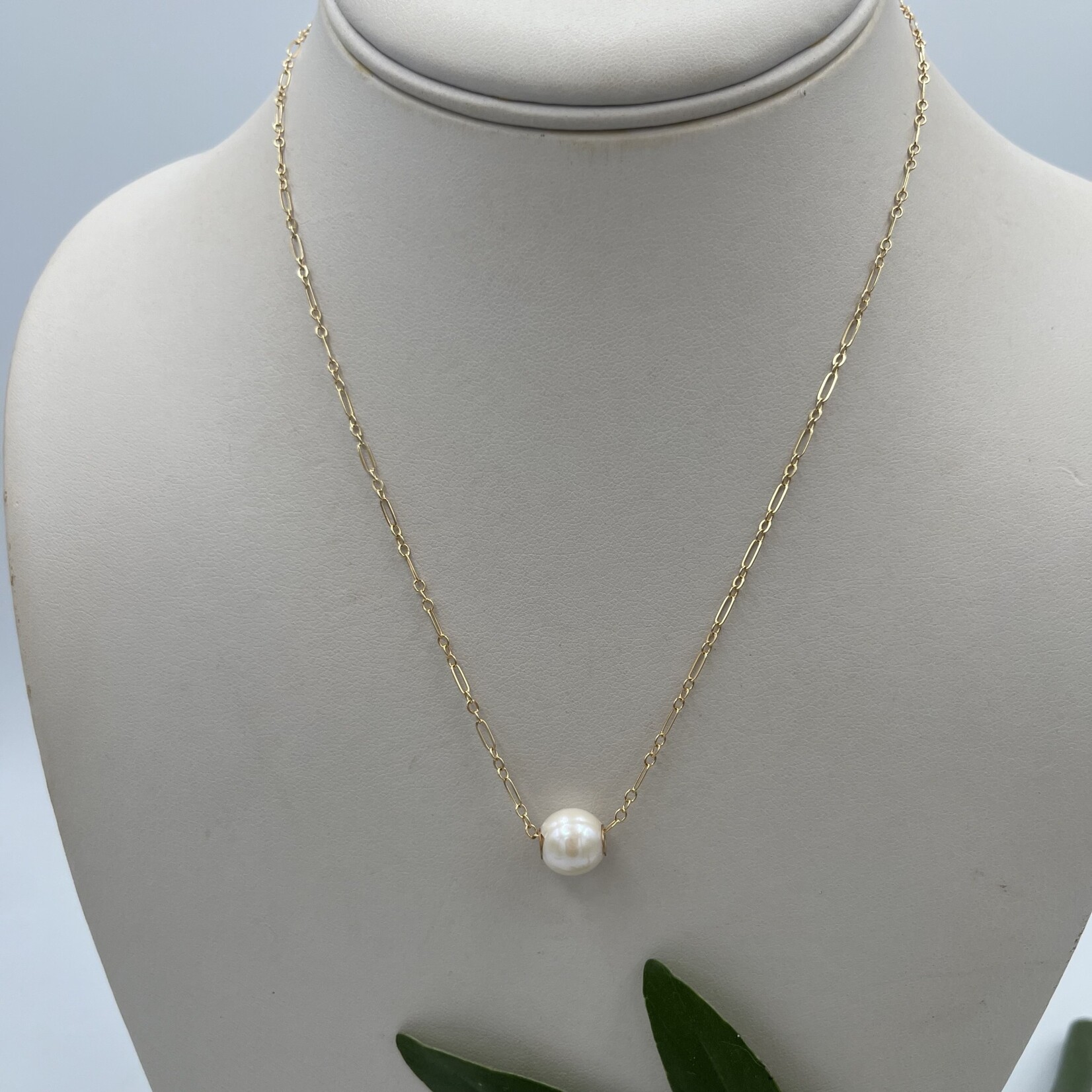 Shell Of A Life Freshwater Pearl + GP Link Bar Necklace