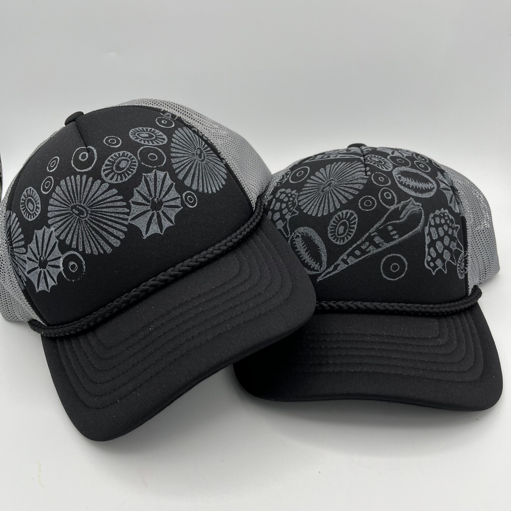 The HK Experience Seashell Trucker Hat Grey/Black