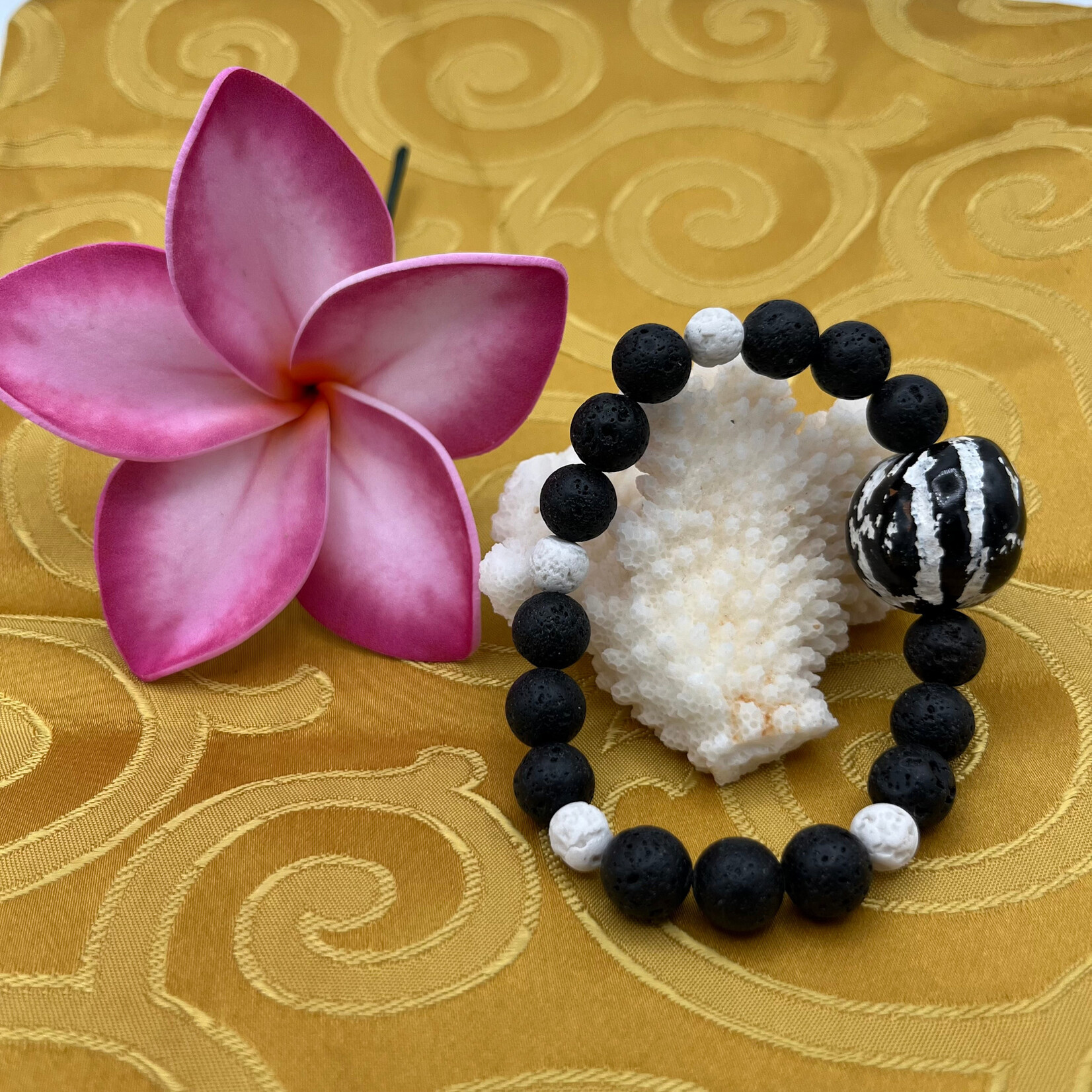 Shell Of A Life Black & White Lava Beads + Kukui Nut Bracelet