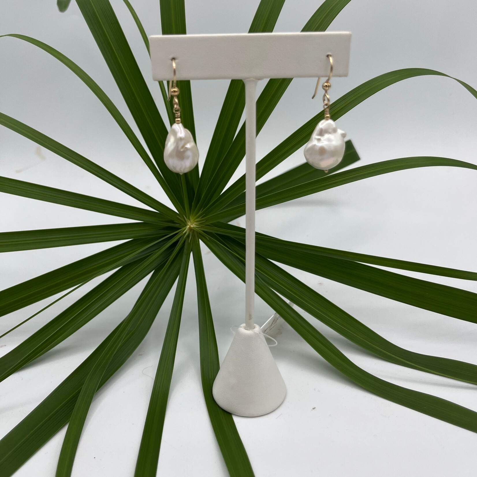 Shell Of A Life GKS FW Baroque Pearl 12-13mm Earrings GF