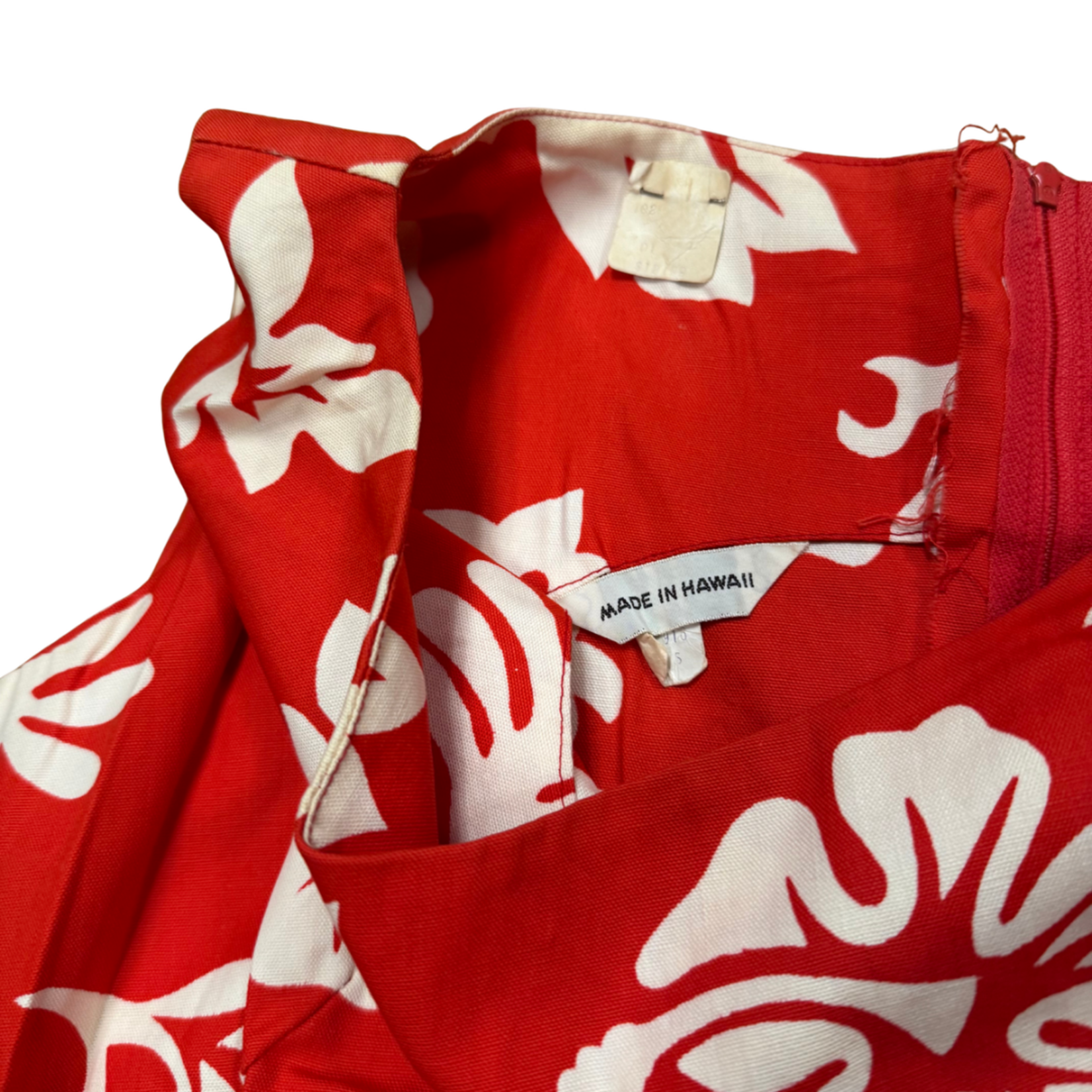 Mission Zero Women’s Vintage Dress - Made in Hawaii (Deadstock)- Red White  Hibiscus - Small