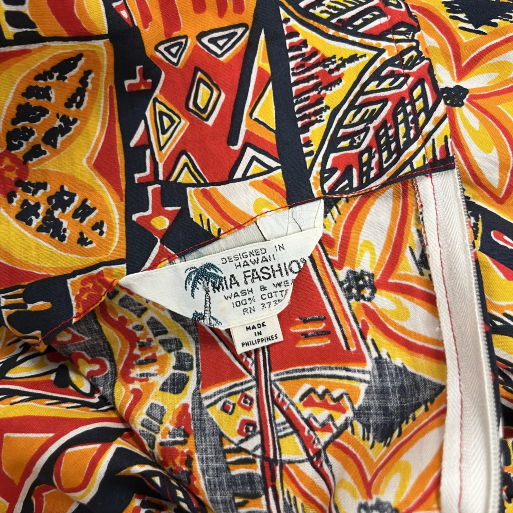 Mission Zero Women's Vintage Mu’u Mu’u - Mia Fashions - Orange Red Tapa Print - Medium (12)
