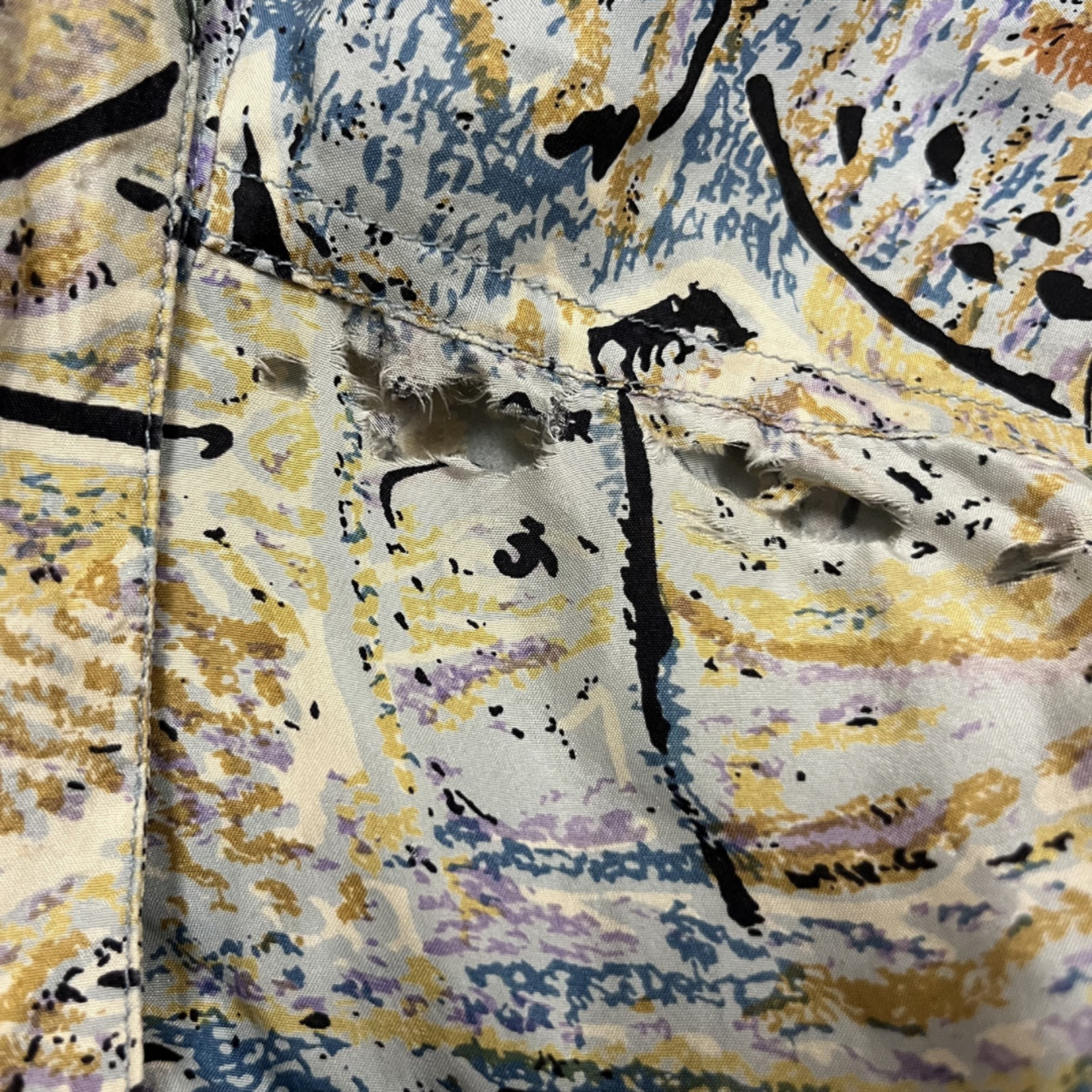 Mission Zero Men's Silk Aloha Shirt - Kahala - Abstract Fish - L - has hole on Shoulder
