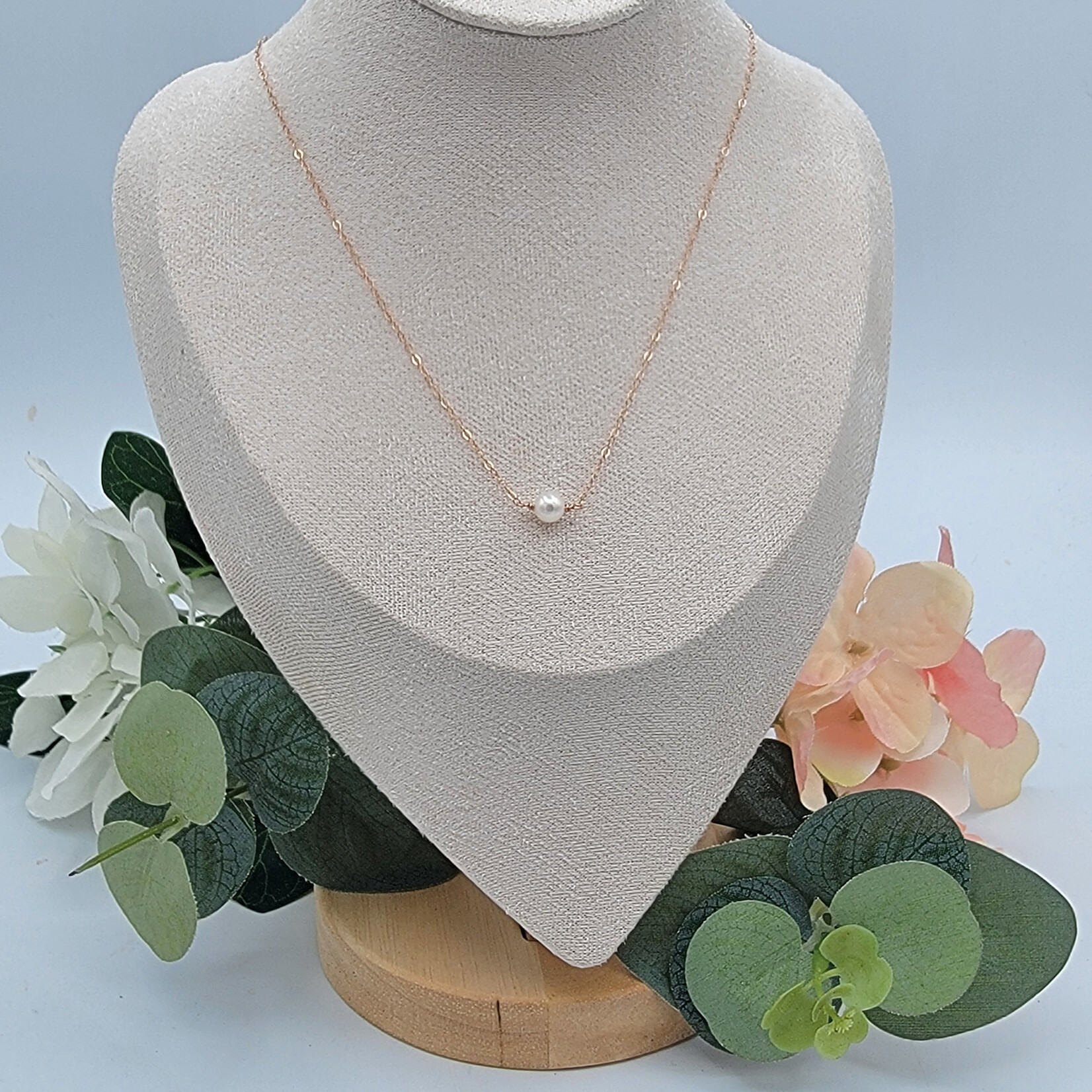 Kione’s Prism Jewelry Solitare White FW Pearl 6mm + 14kt Rose GF Necklace