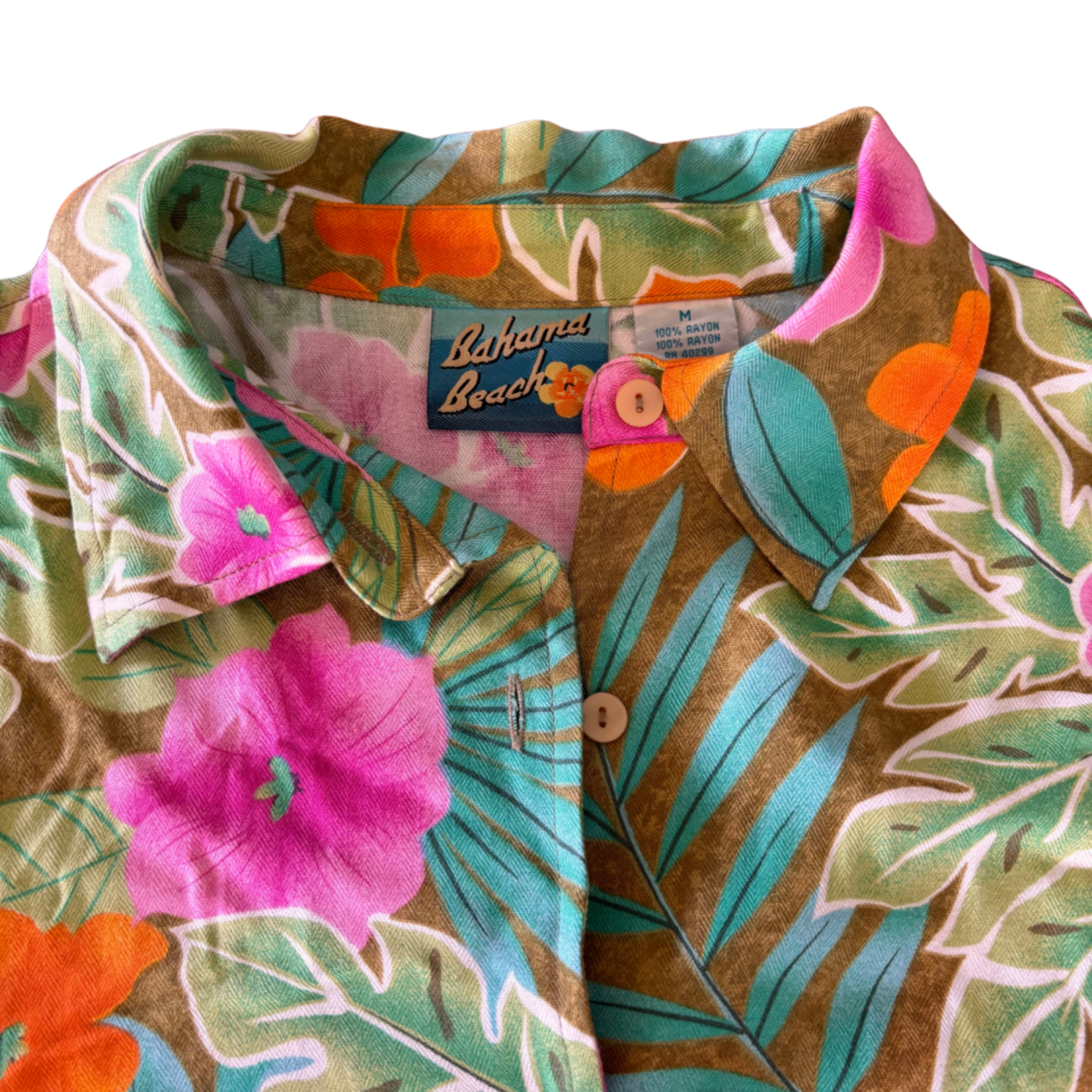 Mission Zero Woman’s Re Loved Aloha Shirt - M - Bahama Beach - Floral Print