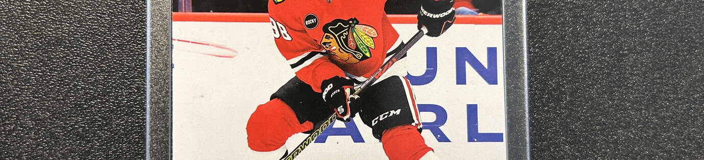 Connor Bedard Young Guns.. no foil?