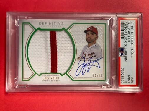 TOPPS 2019 DEFINITIVE COLLECTION GREEN AUTO RELIC JOEY VOTTO 05/10 #ARC-JV PSA 9