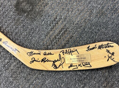 1992 HOCKEY HALL OF FAME SIGNED STICK