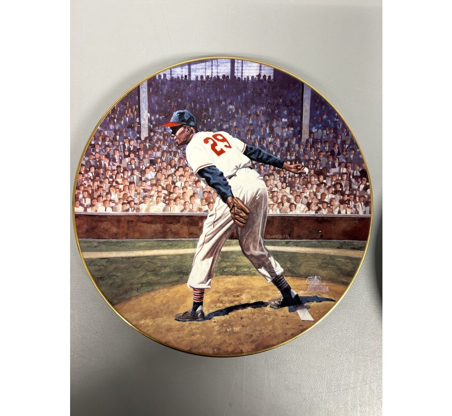 SATCHEL PAIGE HIS GREATEST GAMES COMMEMORATIVE PLATE
