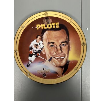 THE BRADFORD EXCHANGE PIERRE PILOTE LEGENDS OF HOCKEYS GOLDEN ERA COMMEMORATIVE PLATE