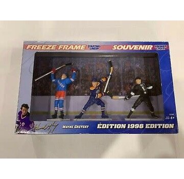 STARTING LINEUP STARTING LINEUP WAYNE GRETZKY SOUVENIR 1998 EDITION FREEZE FRAME