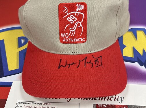 WAYNE GRETZKY AUTHENTIC WAYNE GRETZKY SIGNED HAT WG AUTHENTIC WITH JSA AUTHENTICATION
