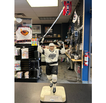 THE SALVINO COLLECTION THE SALVINO COLLECTION WAYNE GRETZKY LA KINGS MARBLE BASE AUTOGRAPHED UD COA