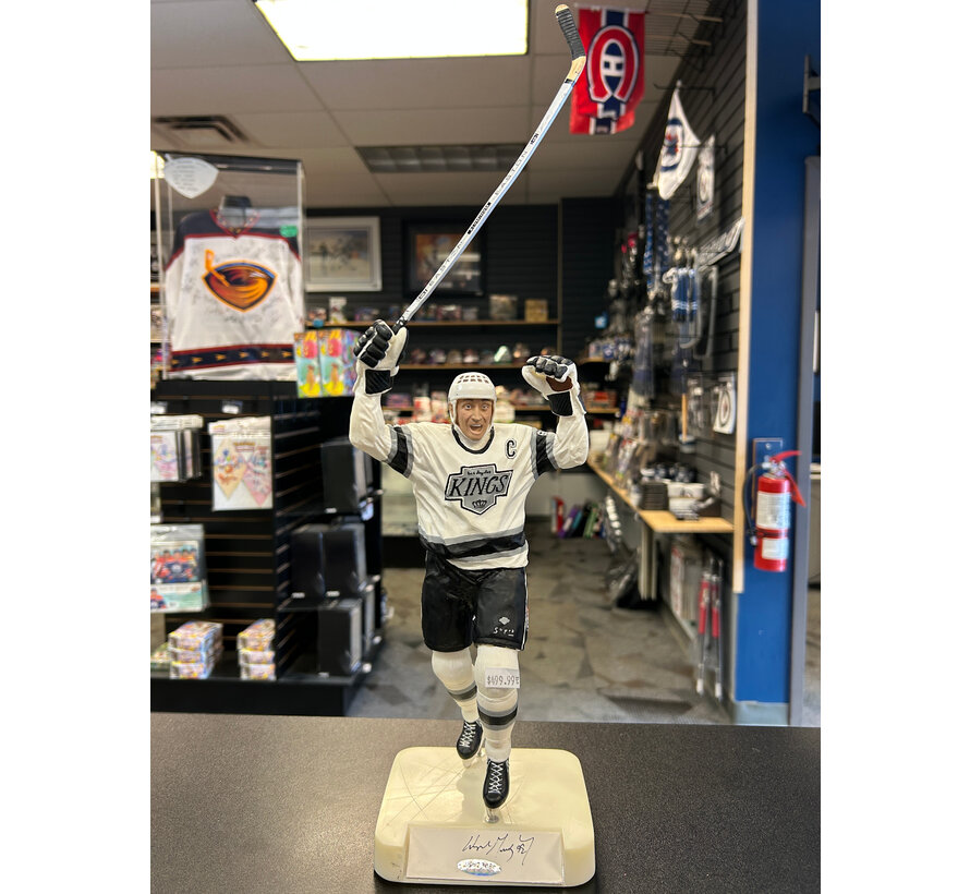 THE SALVINO COLLECTION WAYNE GRETZKY LA KINGS MARBLE BASE AUTOGRAPHED UD COA