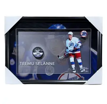TEEMU SELANNE AUTOGRAPHED WINNIPEG JETS FRAMED PUCK