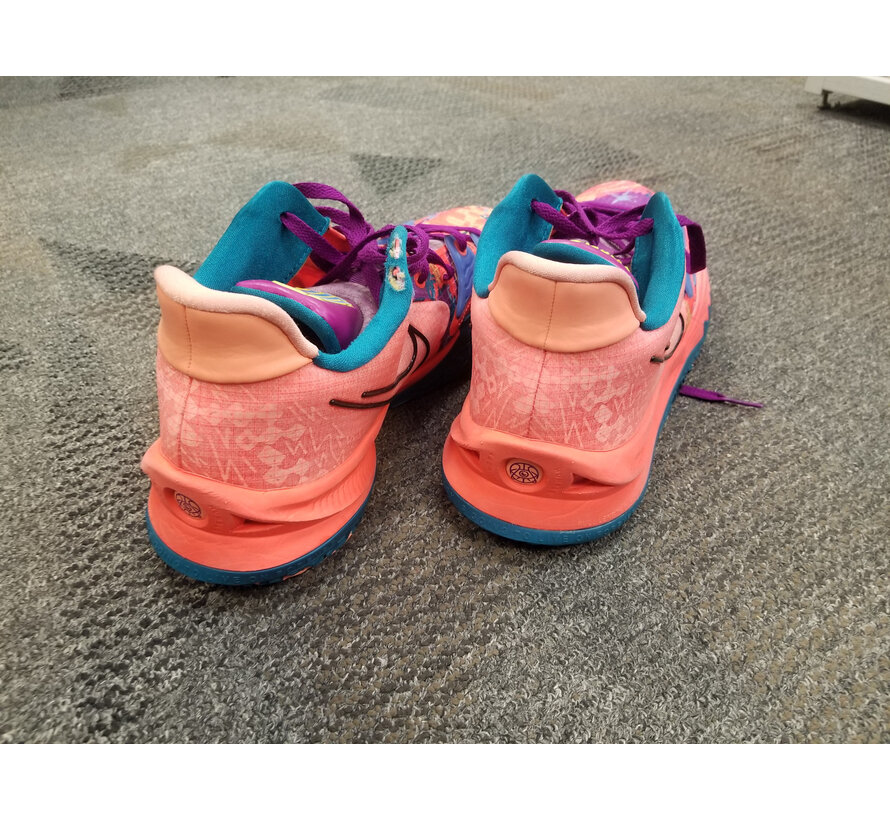SCOTTIE BARNES GAME USED SHOES PHOTO MATCHED