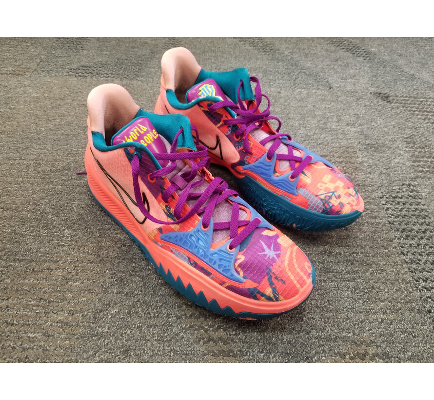 SCOTTIE BARNES GAME USED SHOES PHOTO MATCHED