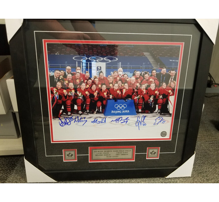11x4 FRAMED 2022 TEAM CANADA WOMENS 6 AUTOGRAPHS DESBIENS, POULIN, STACEY, NURSE, DAOUST, AMBROSE