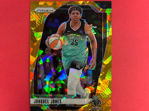 PANINI 2024 PANINI PRIZM WNBA JONQUEL JONES GOLD CRACKED ICE /10