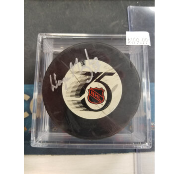 NHL WAYNE GRETZKY AUTOGRAPHED GAME PUCK JSA COA