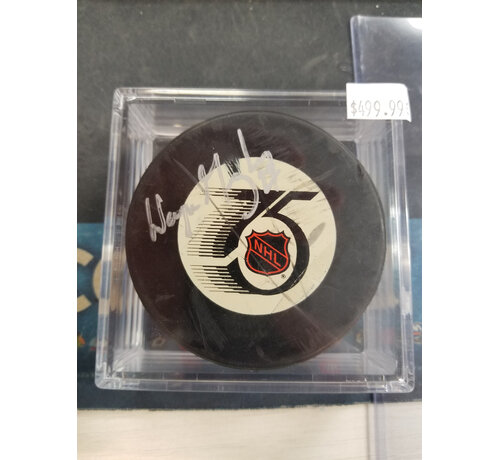 NHL WAYNE GRETZKY AUTOGRAPHED GAME PUCK JSA COA
