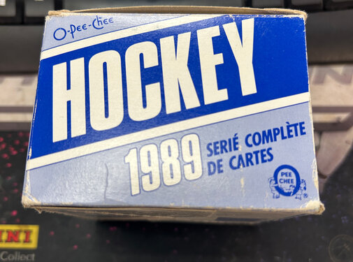 O-PEE-CHEE 1988-89 O-PEE-CHEE HOCKEY COMPLETE SET FACTORY BOX
