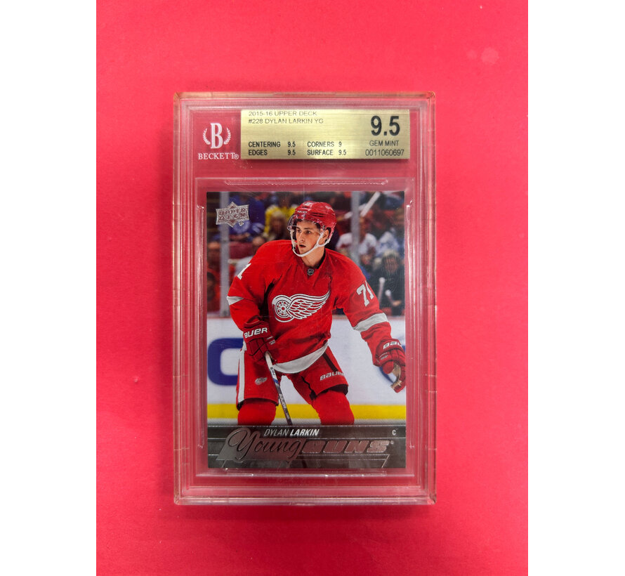 2015-16 UPPER DECK SERIES 2 DYLAN LARKIN YOUNG GUNS BECKETT GRADED 9.5