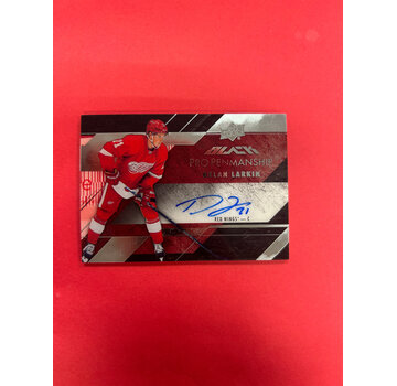 UPPER DECK 2015-16 UPPER DECK BLACK DYLAN LARKIN PRO PENMANSHIP ROOKIE AUTO
