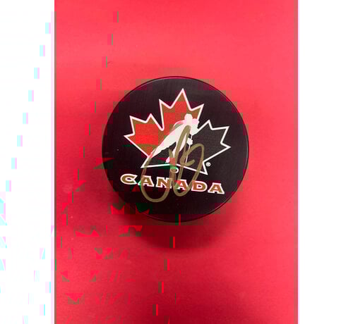 CONNOR MCDAVID TEAM CANADA AUTOGRAPHED PUCK