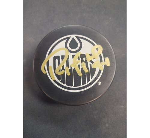 RYAN SMYTH AUTOGRAPHED PUCK NHL OILERS