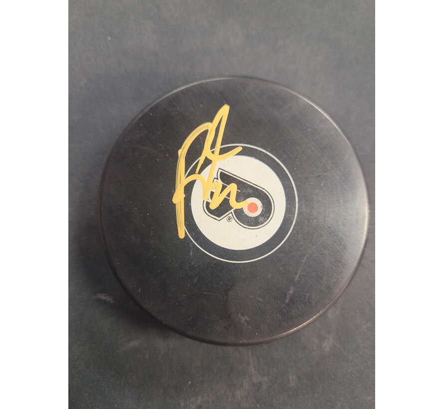RICK TOCCHET AUTOGRAPHED PUCK NHL FLYERS