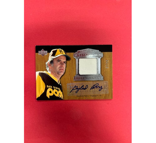 UPPER DECK 2005 UPPER DECK HALL OF FAME BASEBALL GAYLORD PERRY ESSENTIALS JERSEY AUTO /15